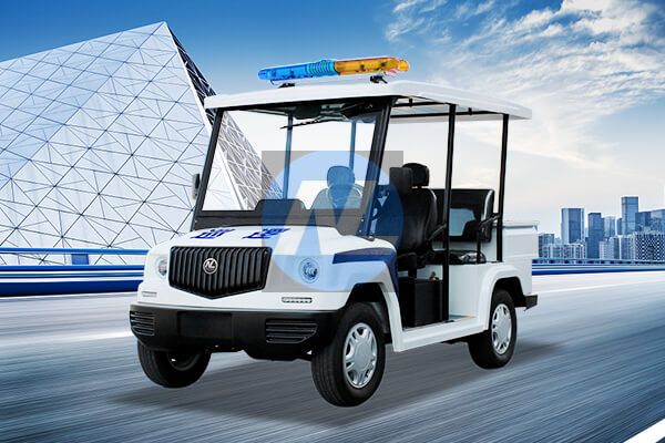 三年省出一辆车！物业经理算过吗？电动巡逻车的人力替代经济学